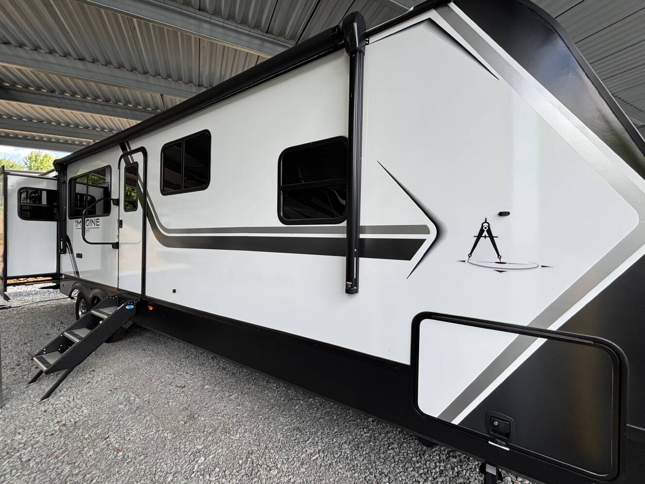 A photo of this 2025 Grand Design IMAGINE 3100RD
