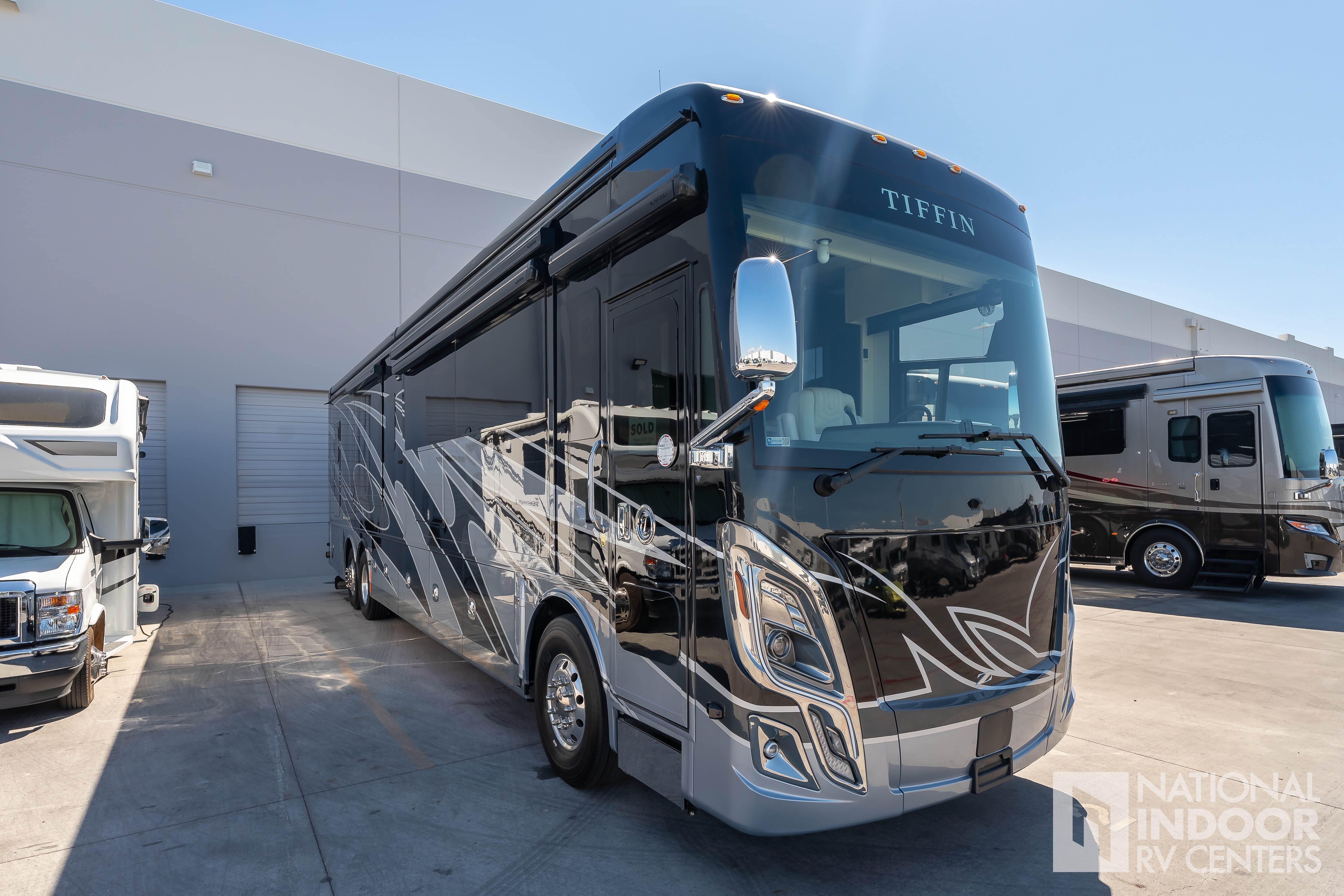 2027 Tiffin Motorhomes Zephyr 45FZ RV