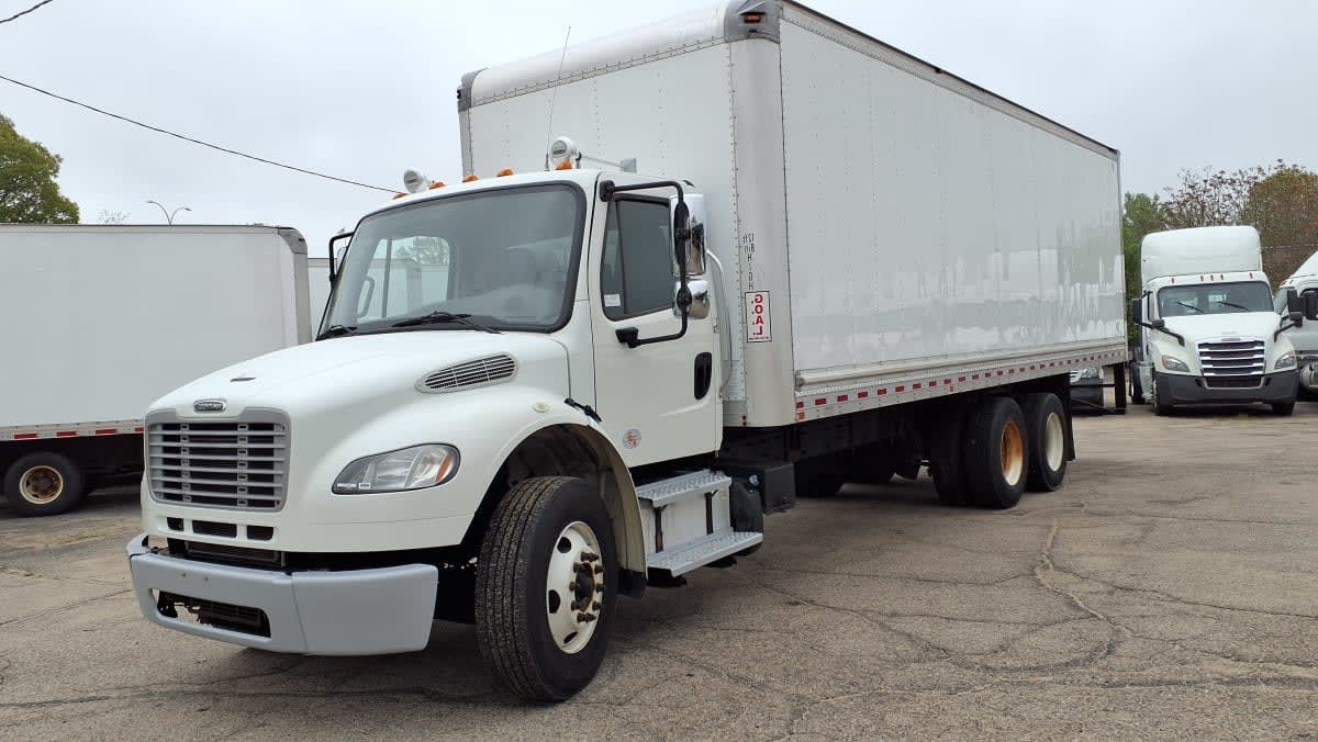 2018 FREIGHTLINER BUSINESS CLASS M2 106 in Warwick, RI