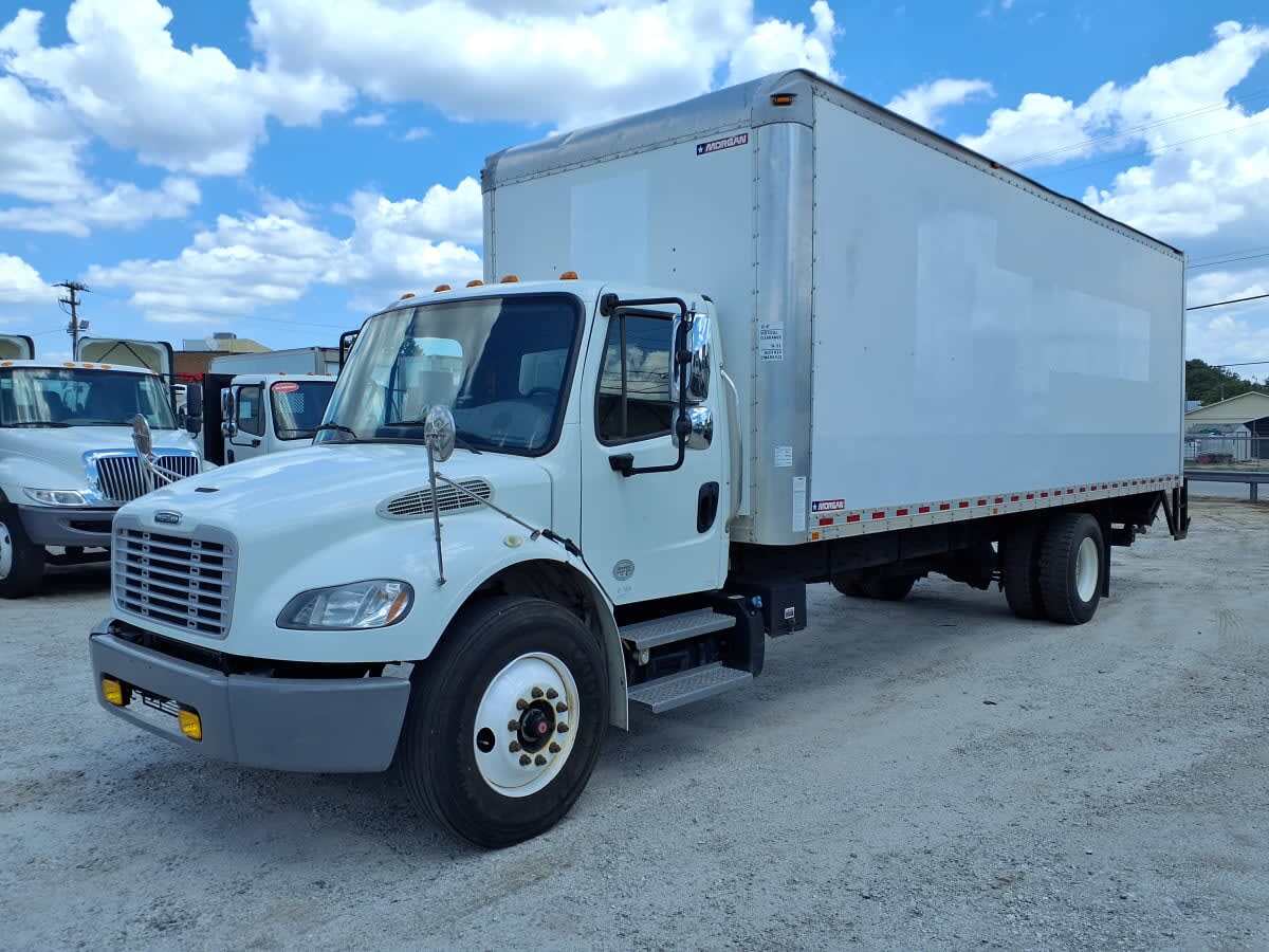 2019 FREIGHTLINER BUSINESS CLASS M2 106 in Greenville, SC