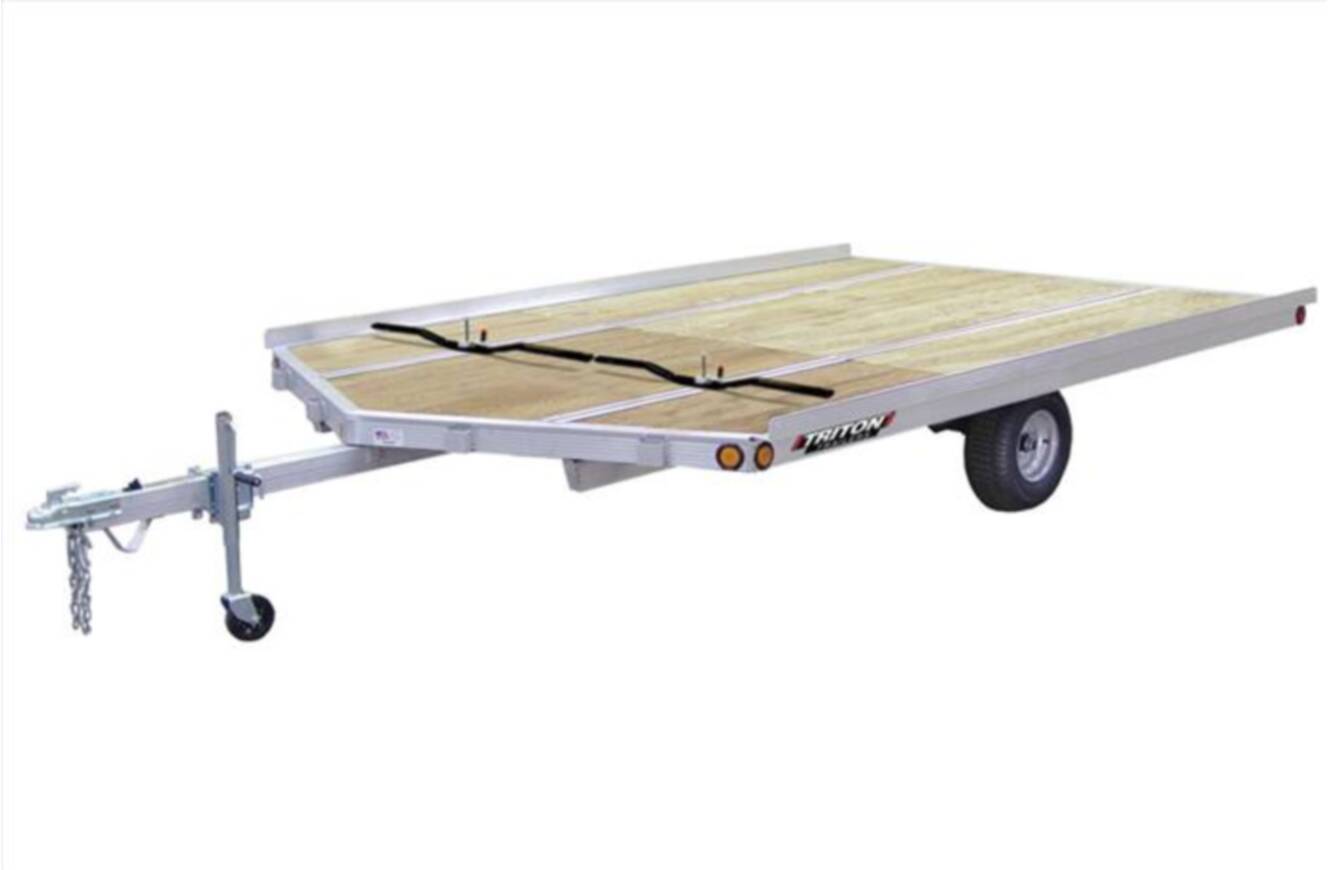 A photo of this 2023 Triton TRITON XT12VR-101QP