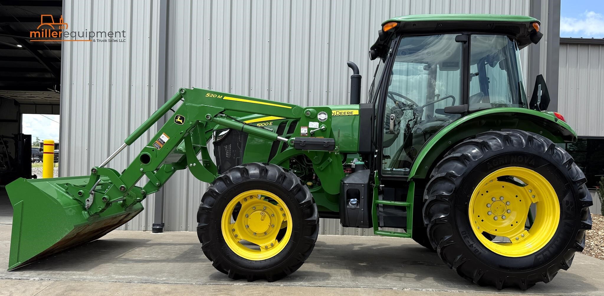 2019 JOHN DEERE 5100E in Heber Springs, AR