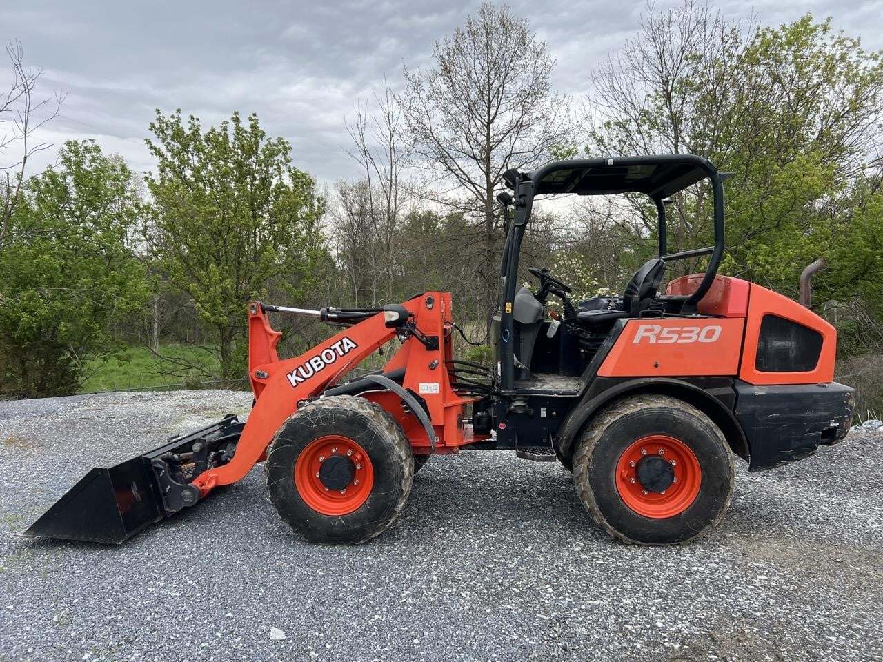 2015 KUBOTA R530 in Manheim, PA