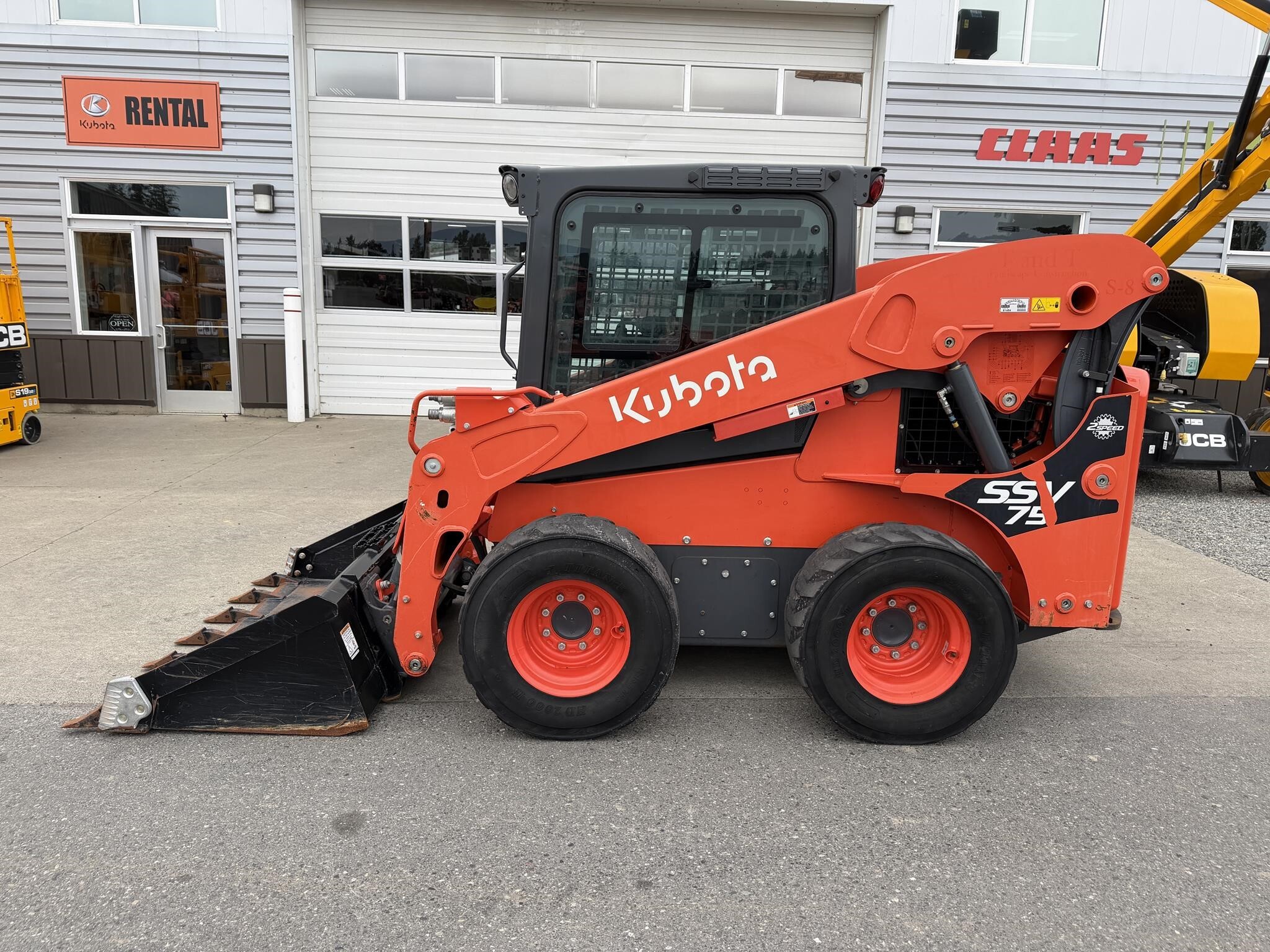 2023 KUBOTA SSV75 in Lynden, WA