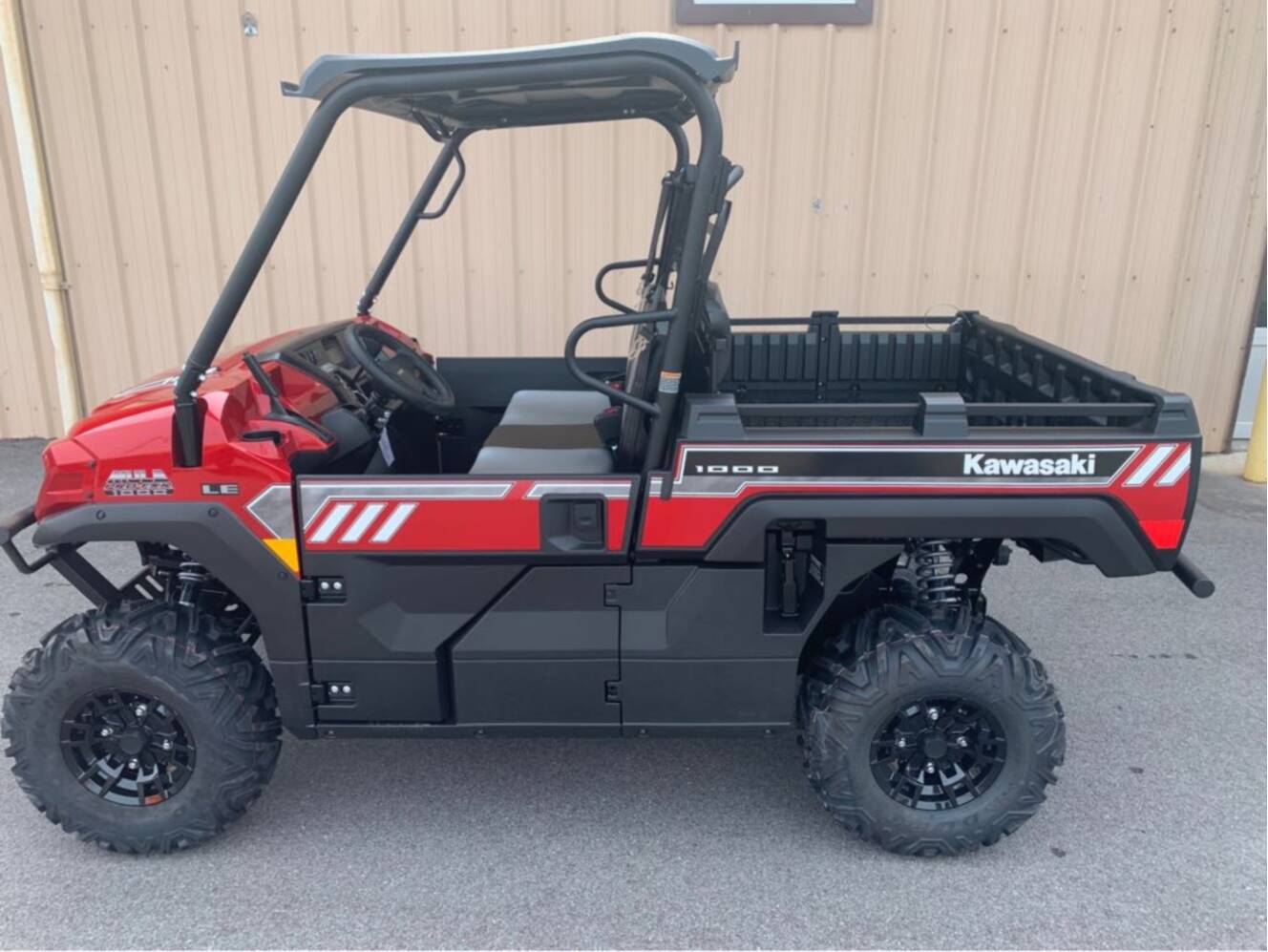 A photo of this 2026 Kawasaki Mule PRO-FXR 1000 LE