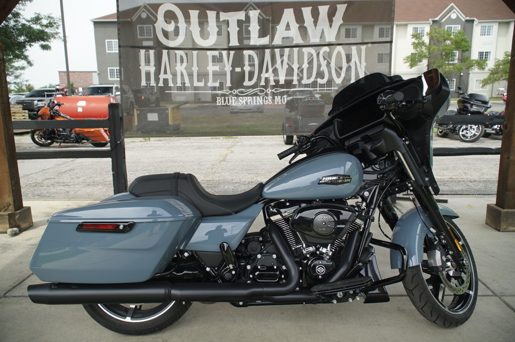2024 Harley-Davidson STREET GLIDE in Blue Springs, MO
