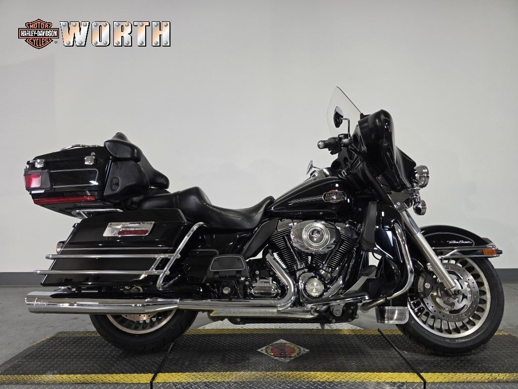 2009 Harley-Davidson ELECTRA GLIDE ULTRA CLASSIC (EFI) ULTRA CLASSIC FLHTCU in Kansas City, MO
