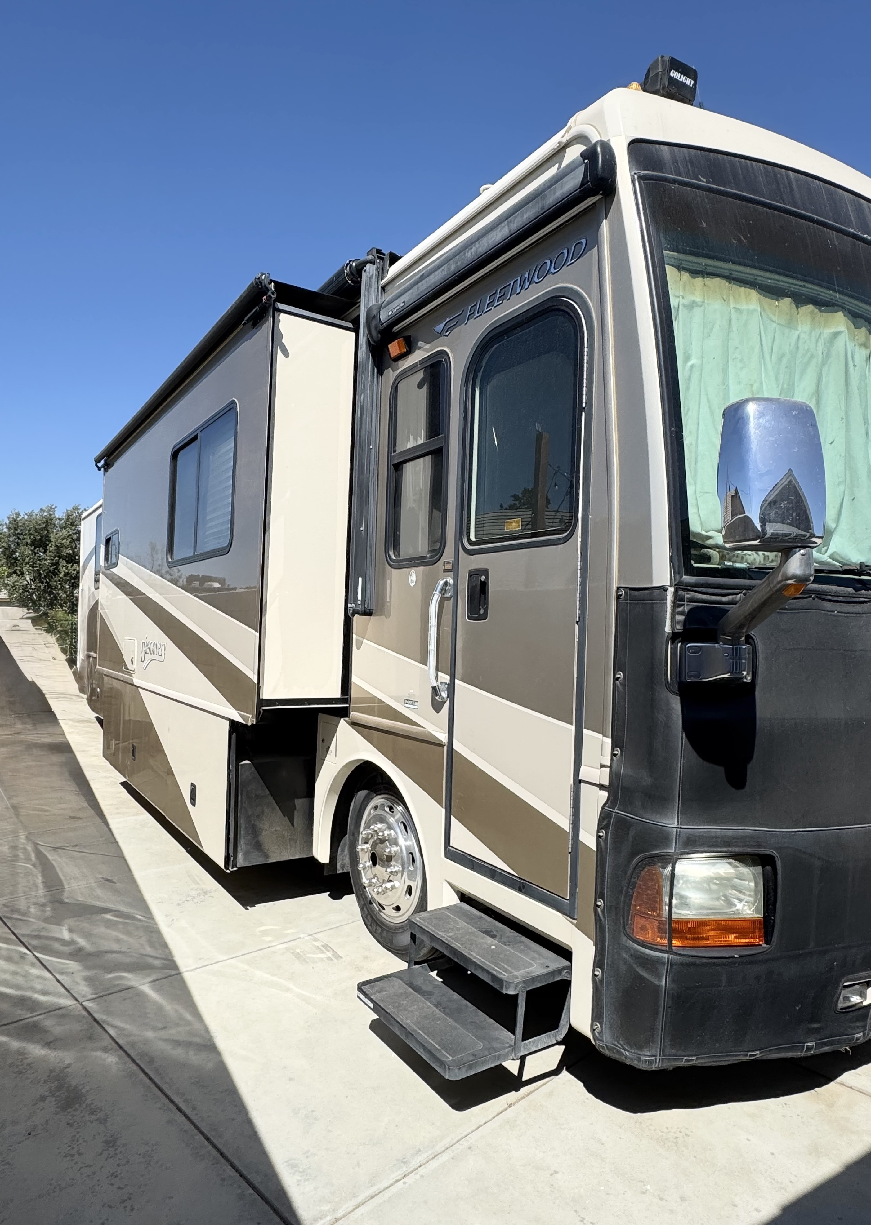 2006 Fleetwood DISCOVERY 39S in bakersfield CA