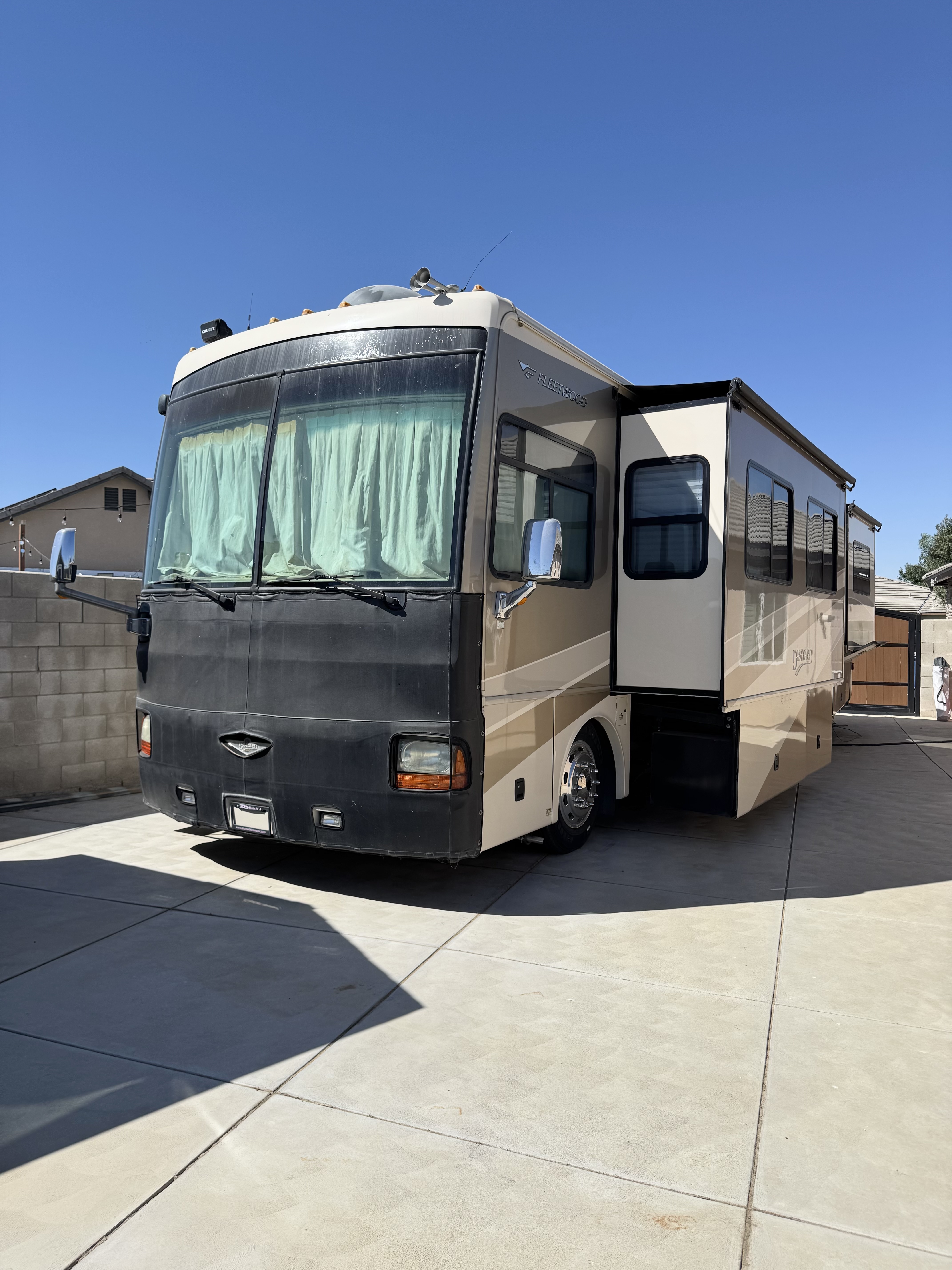 2006 Fleetwood DISCOVERY 39S in bakersfield CA