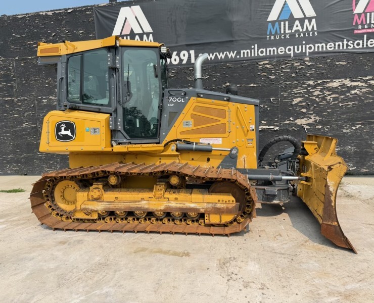 2022 DEERE 700L LGP in Sutherlin, VA