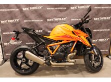 2026 KTM 1390 Super Duke RR Preview image