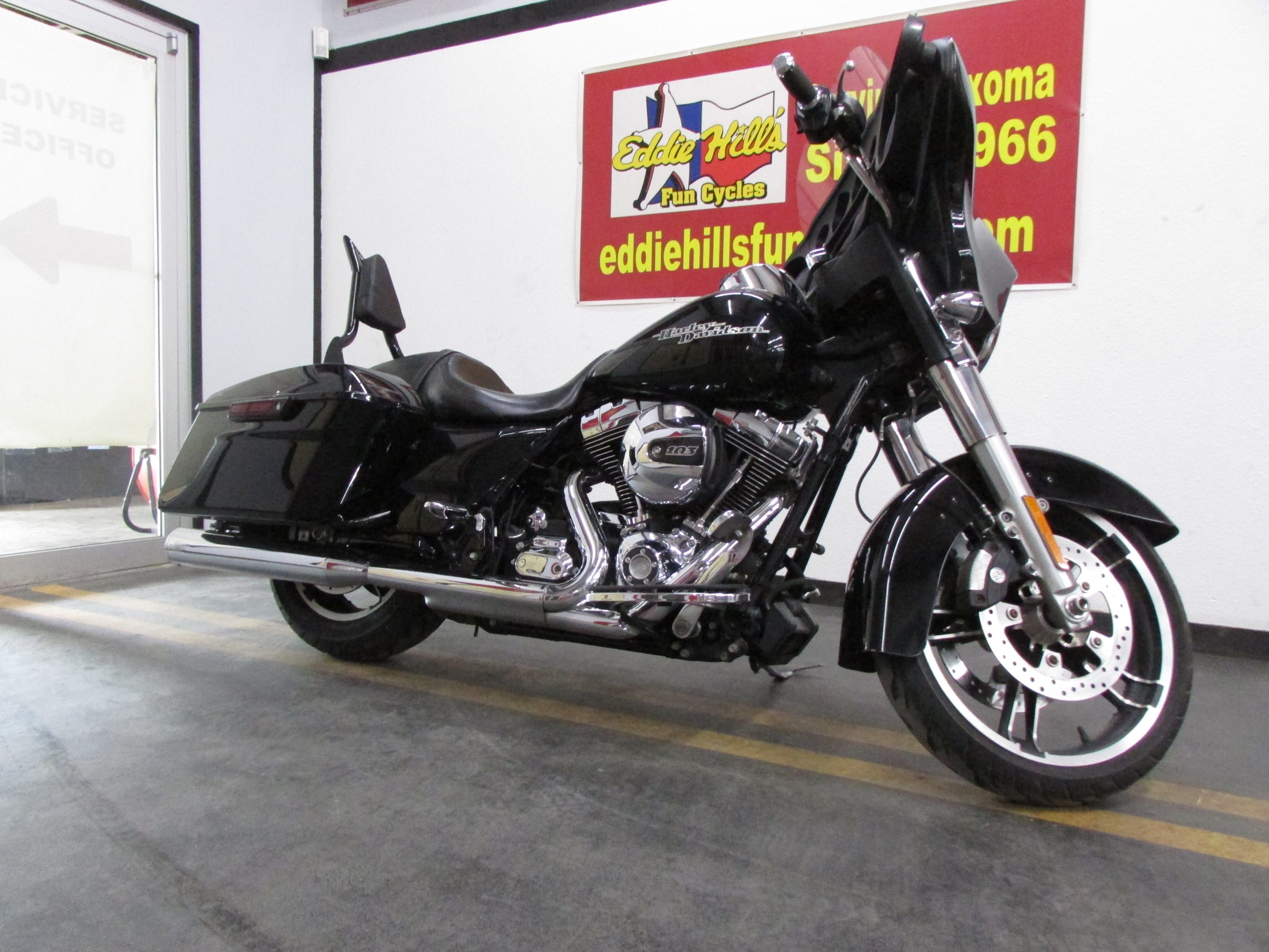 2015 Harley-Davidson Street Glide® in Wichita Falls, TX