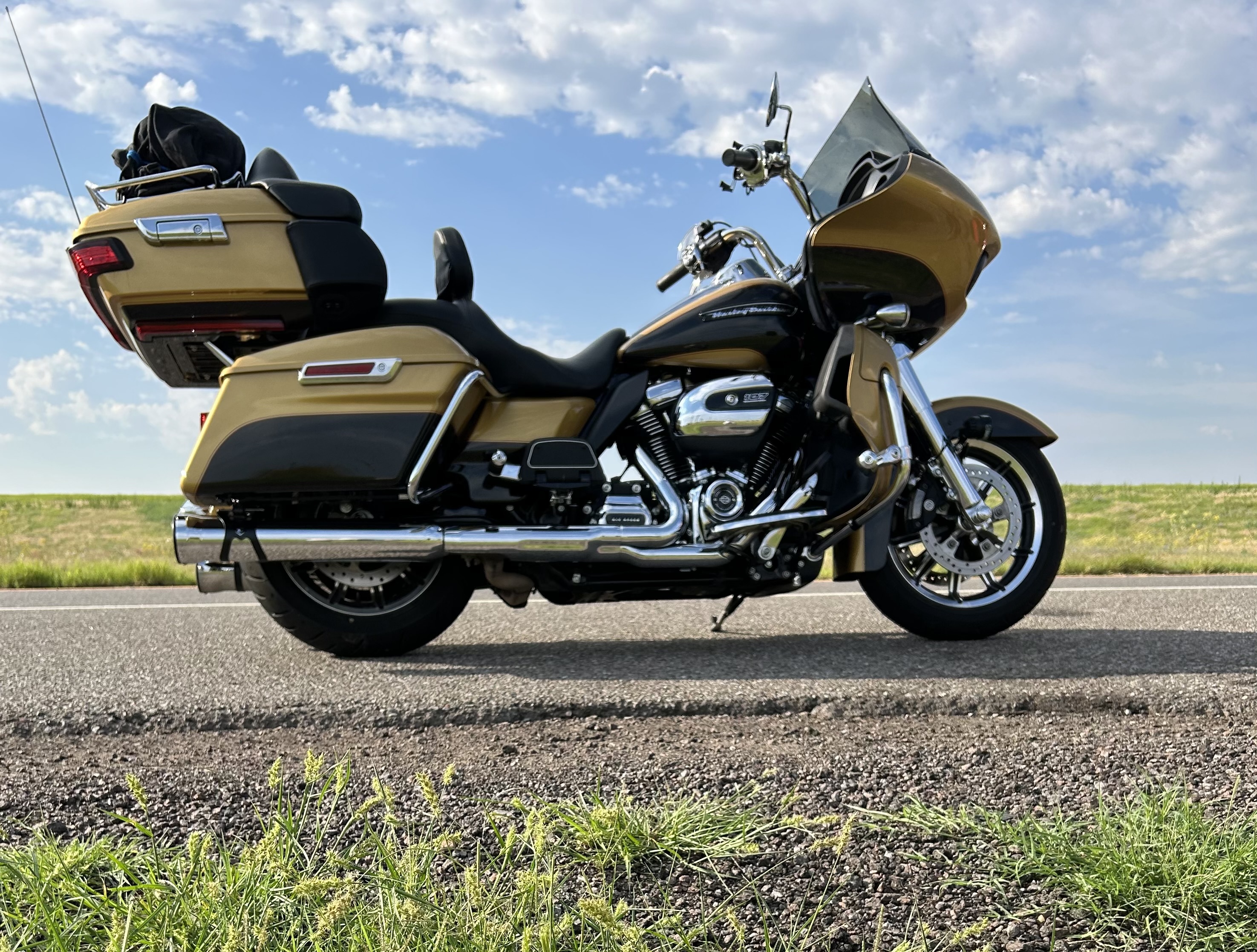 2017 Harley-Davidson ROAD GLIDE FLTRU Cruiser motorcycle