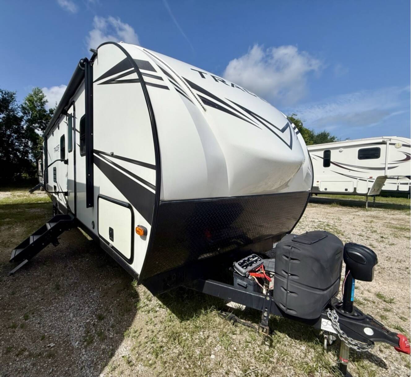 A photo of this 2020 Prime Time TRACER 29QBD