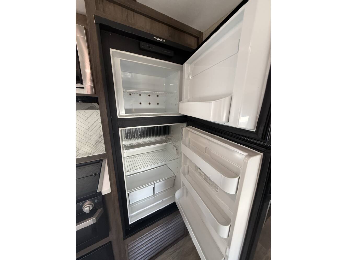 A photo of this 2020 Prime Time TRACER 29QBD