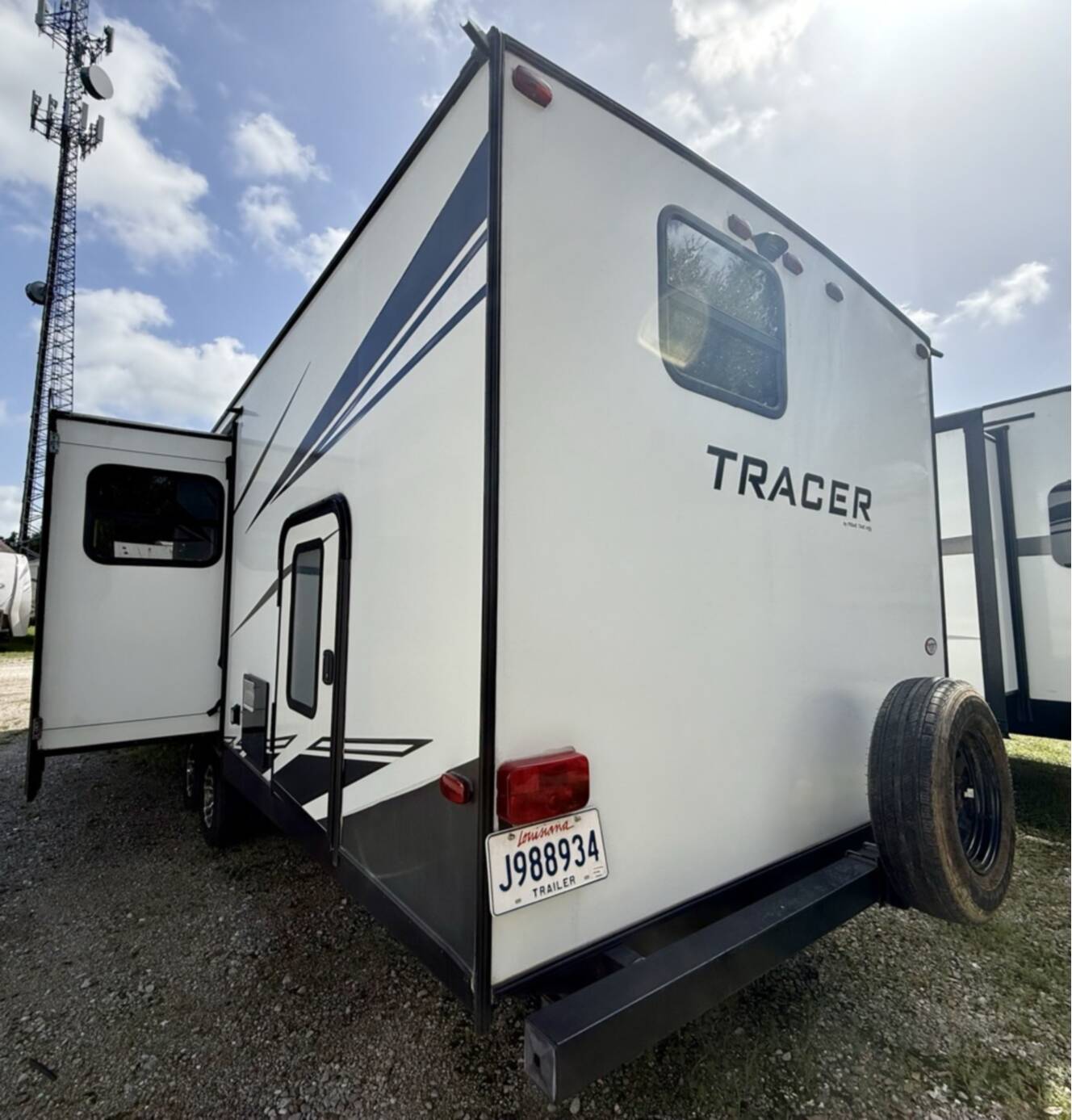 A photo of this 2020 Prime Time TRACER 29QBD