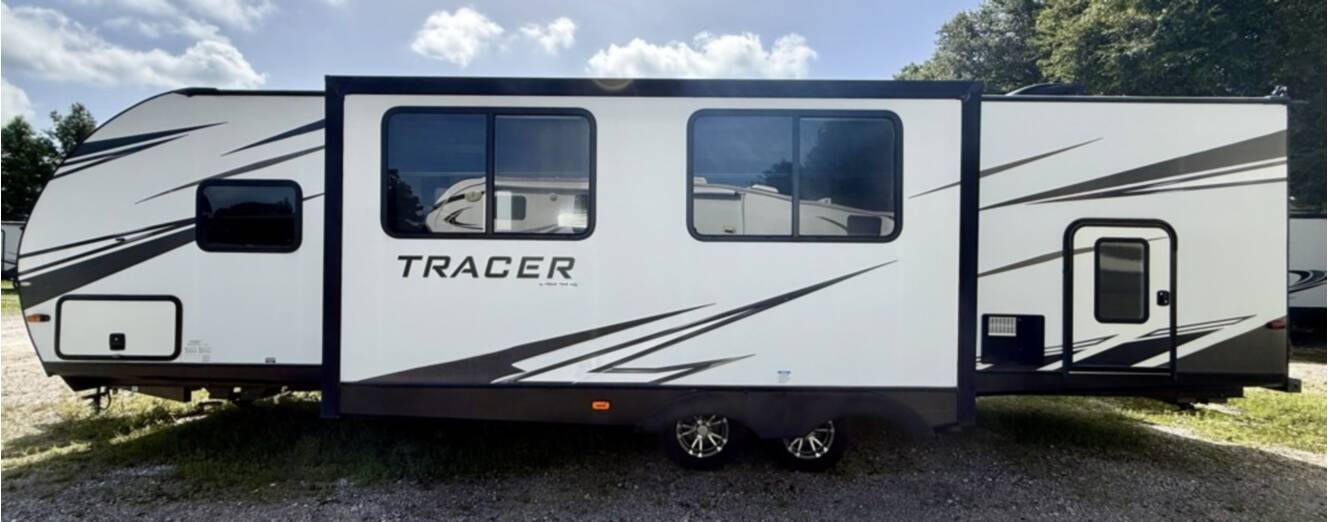 A photo of this 2020 Prime Time TRACER 29QBD