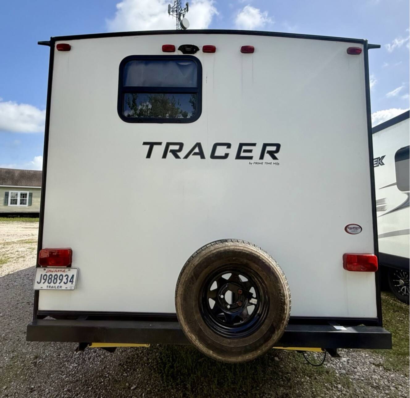 A photo of this 2020 Prime Time TRACER 29QBD
