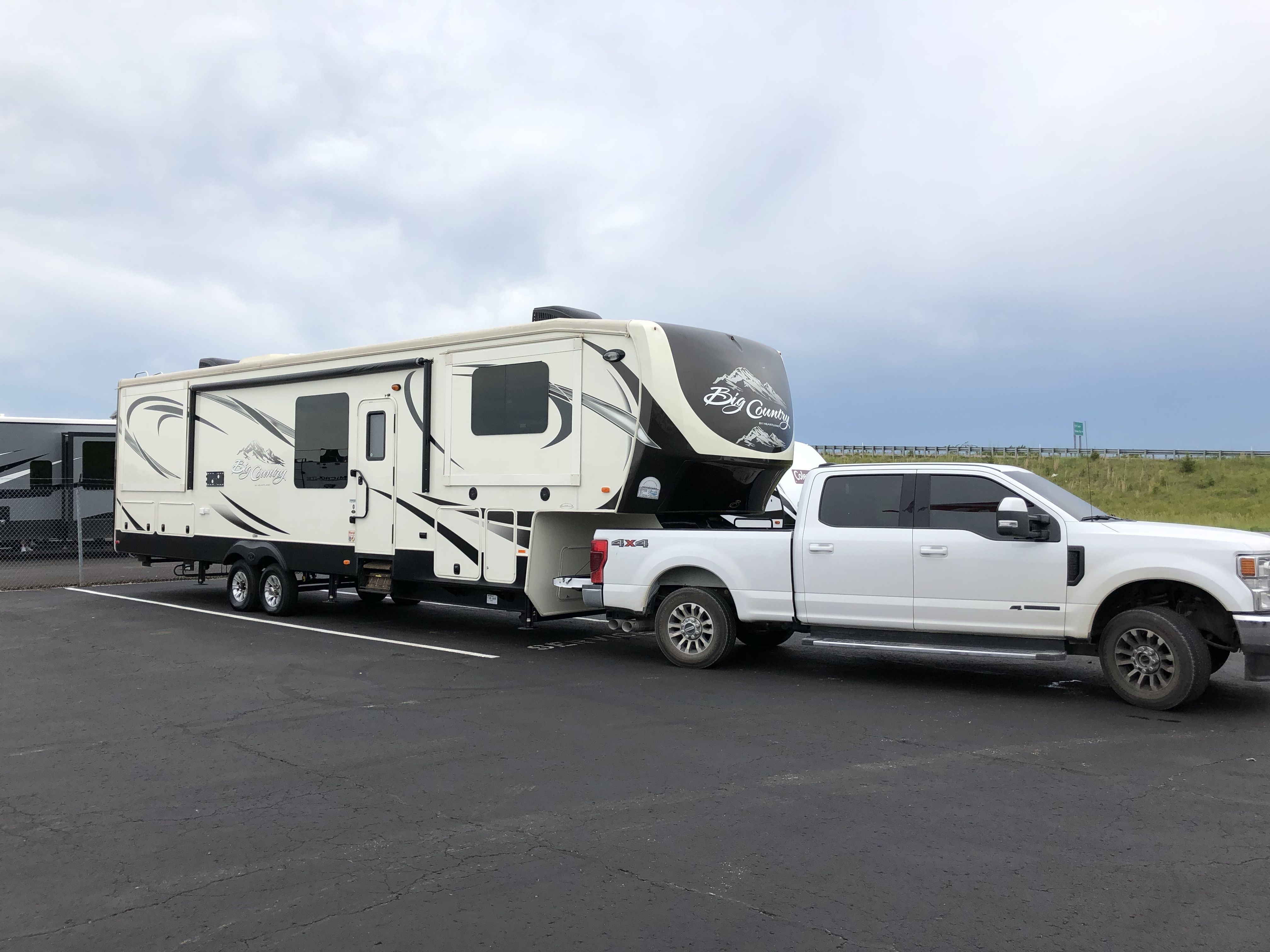 2017 Heartland BIG COUNTRY 3700 FL in rison AR