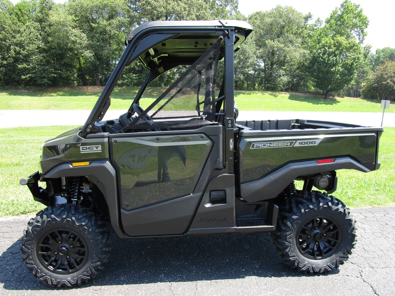 A photo of this 2026 Honda Pioneer 1000 Deluxe