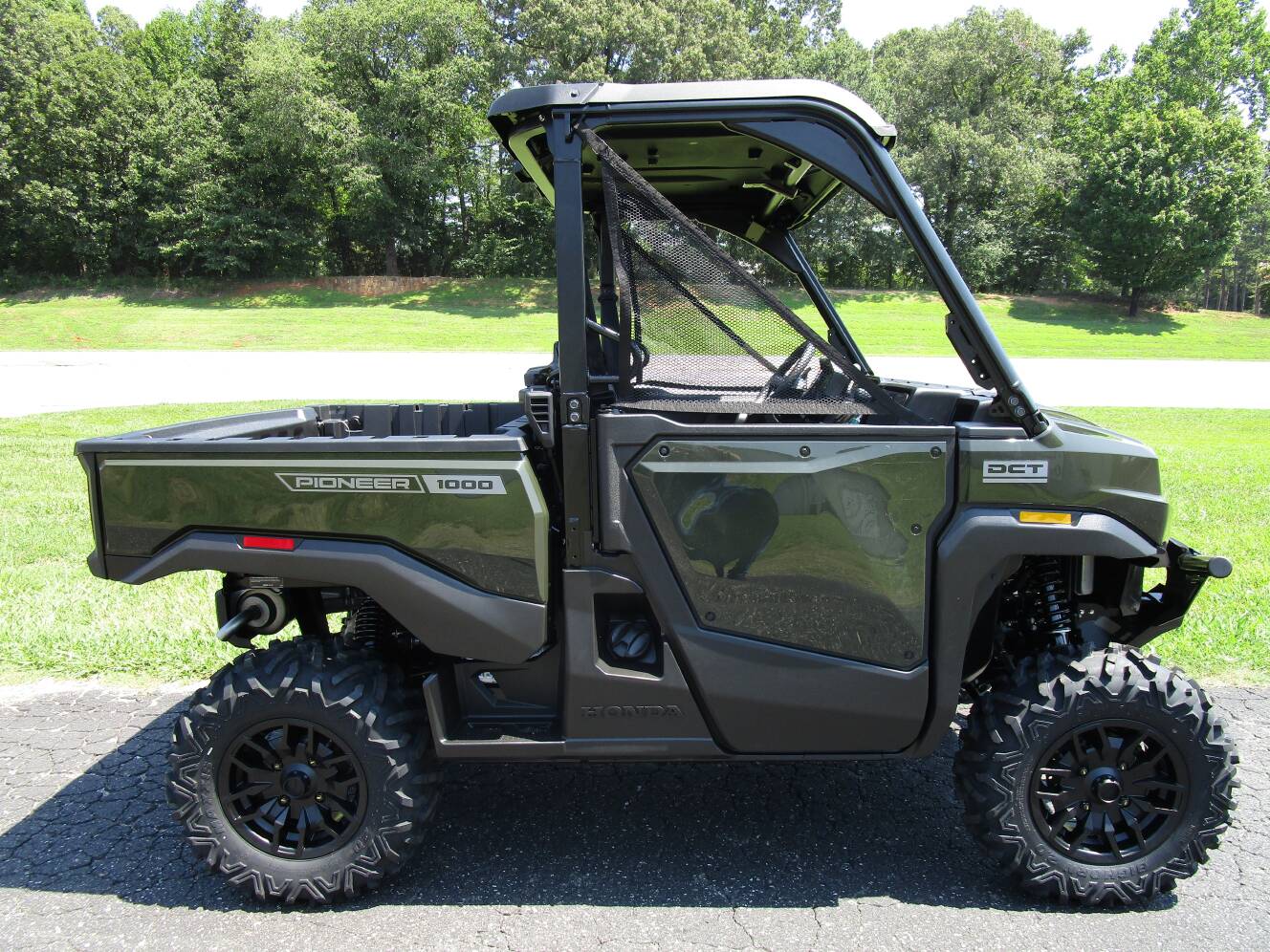 A photo of this 2026 Honda Pioneer 1000 Deluxe