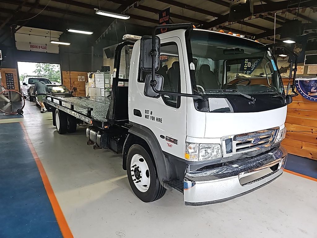 2008 FORD LCF in Madison, NC