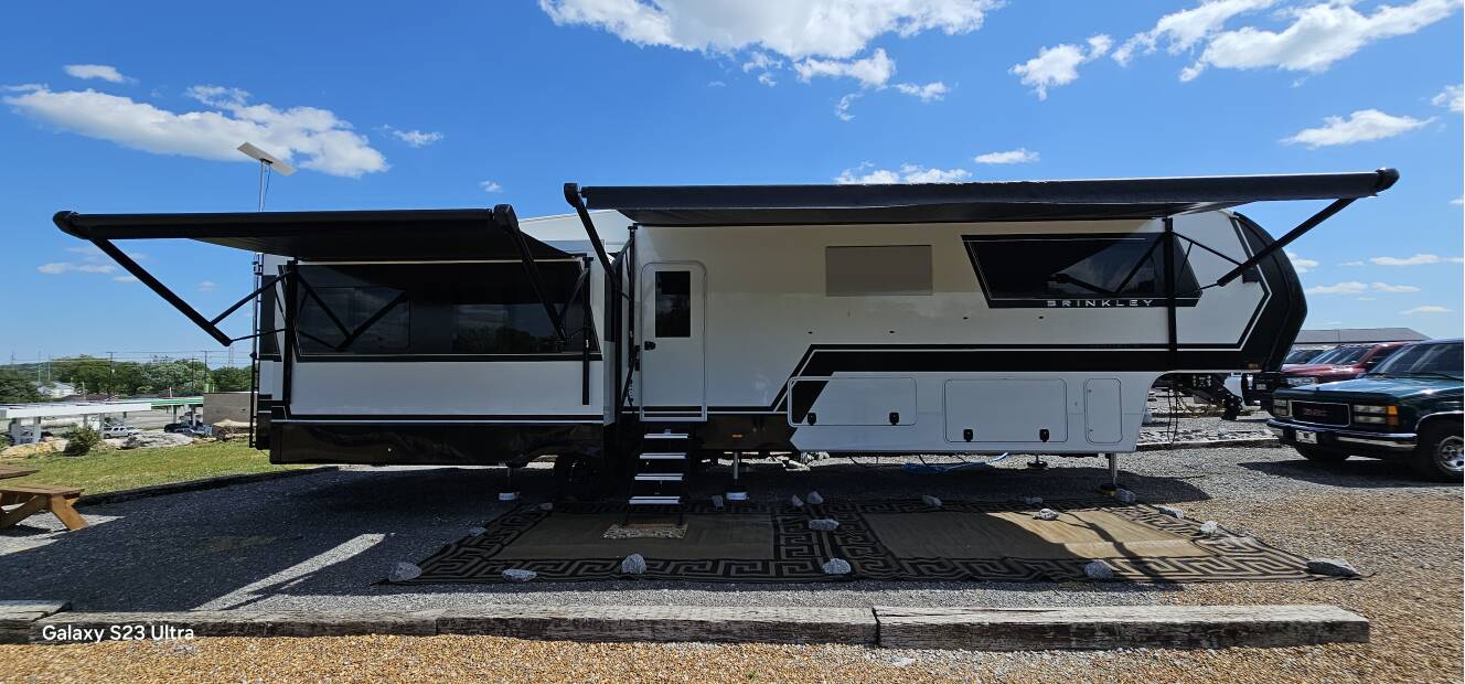 A photo of this 2026 Brinkley MODEL Z 3610