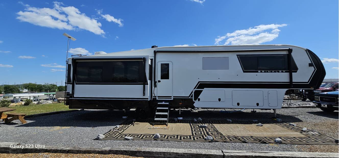 A photo of this 2026 Brinkley MODEL Z 3610