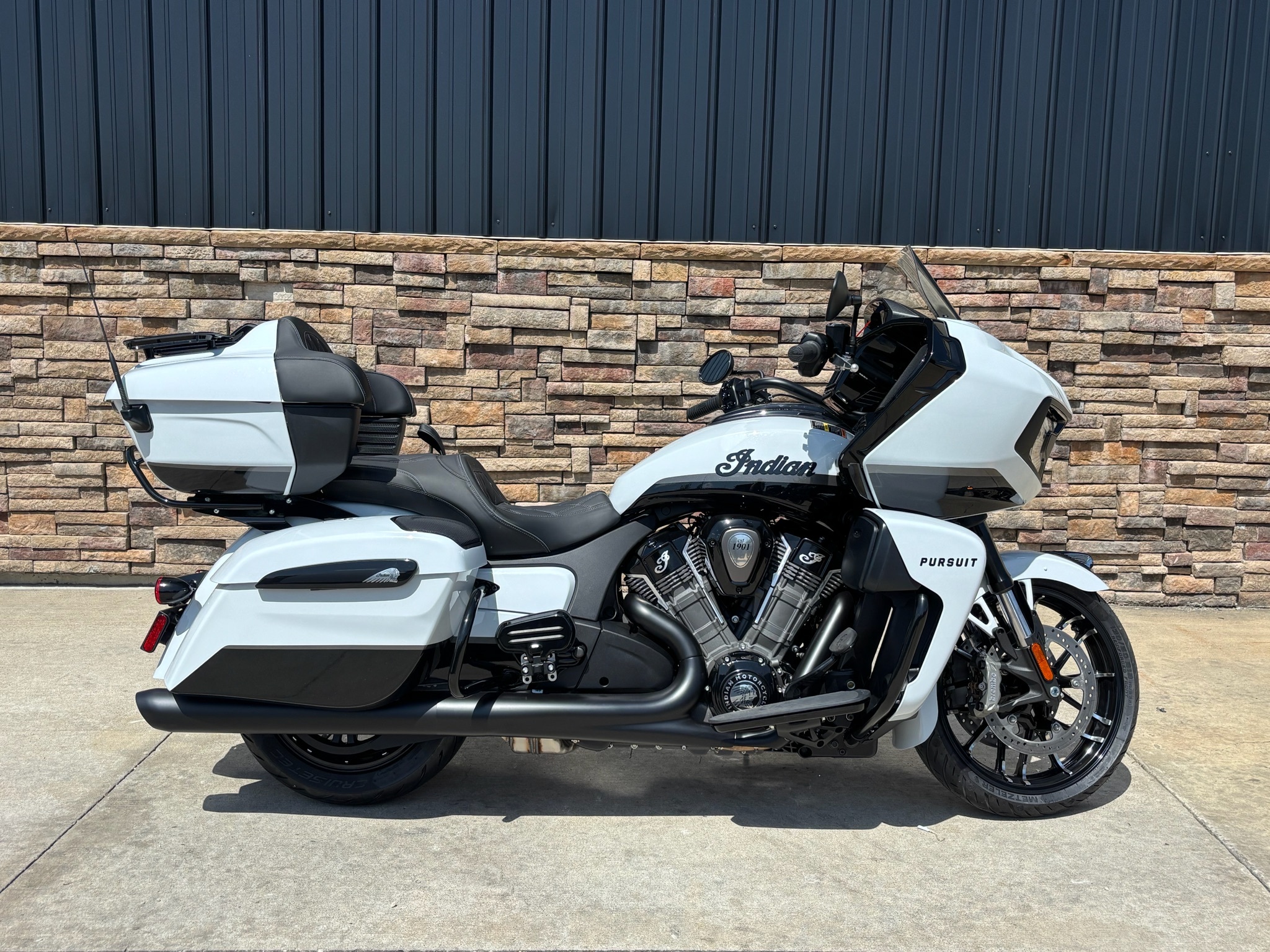 2025 Indian Motorcycle Pursuit® Dark Horse® DARK HORSE in Columbia, MO