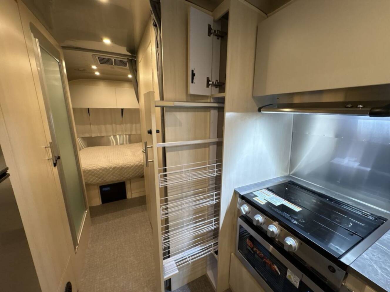 A photo of this 2026 Airstream Flying Cloud 25FB