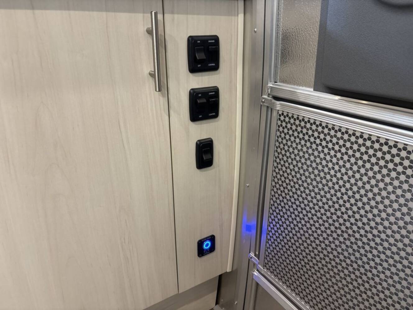 A photo of this 2026 Airstream Flying Cloud 25FB