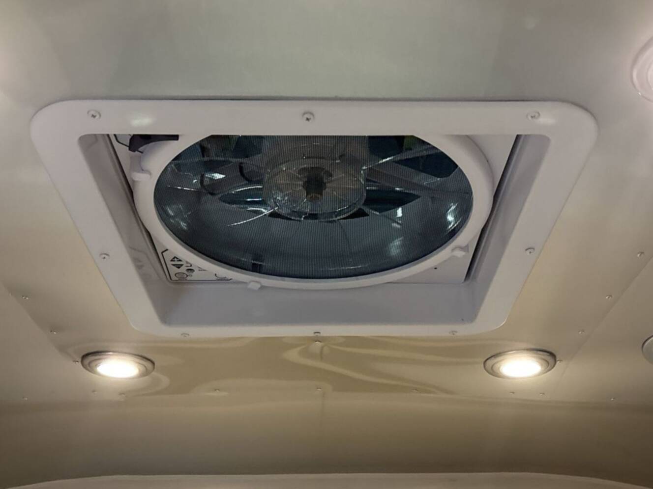 A photo of this 2026 Airstream Flying Cloud 25FB