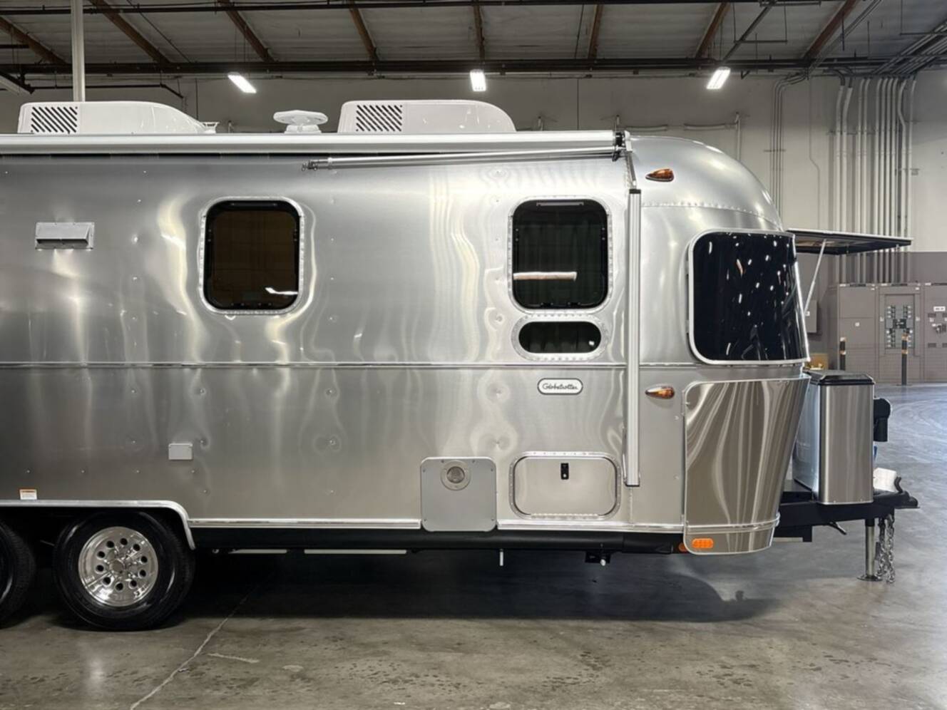 A photo of this 2026 Airstream Globetrotter 25FB