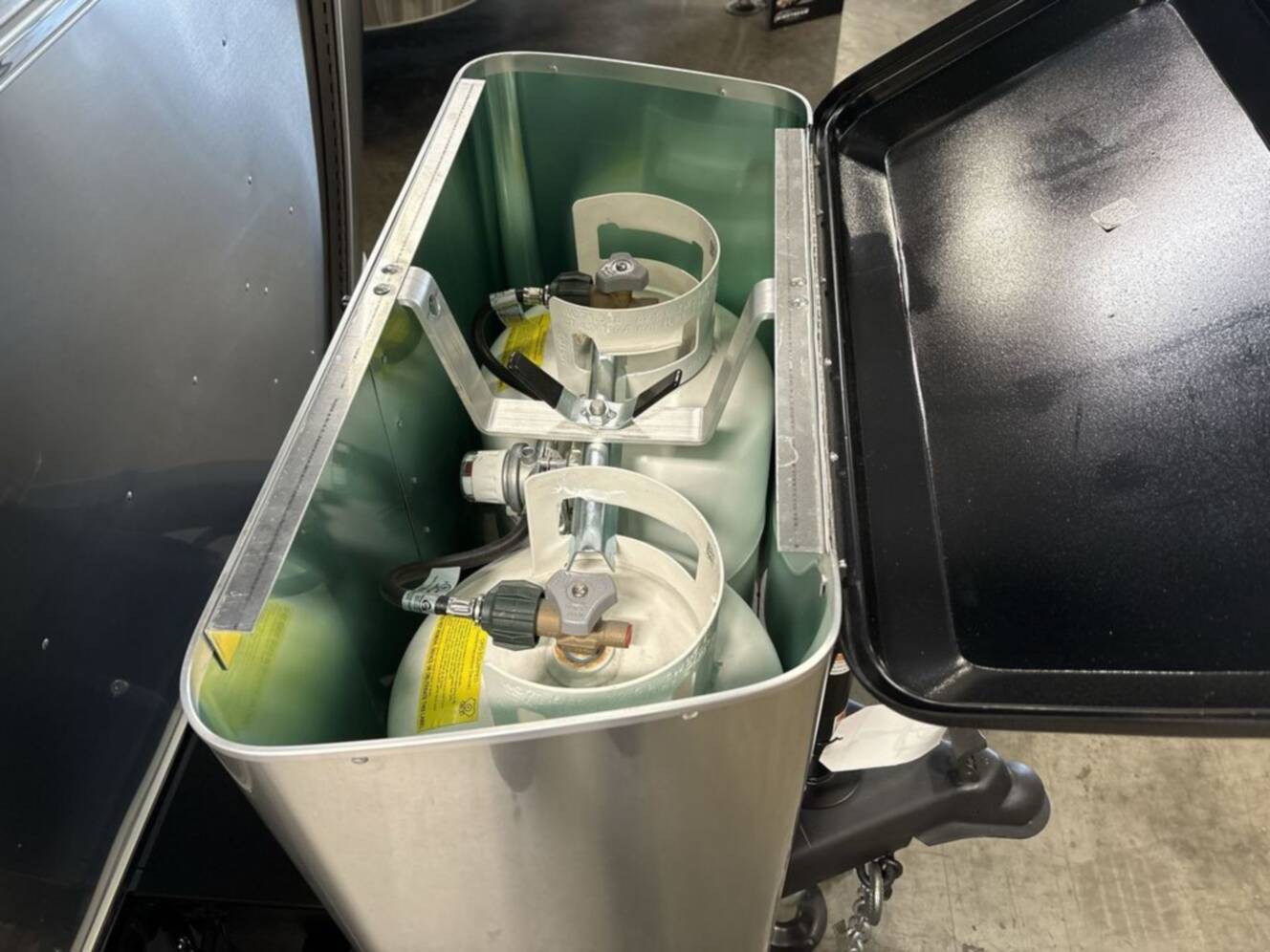A photo of this 2026 Airstream Globetrotter 25FB
