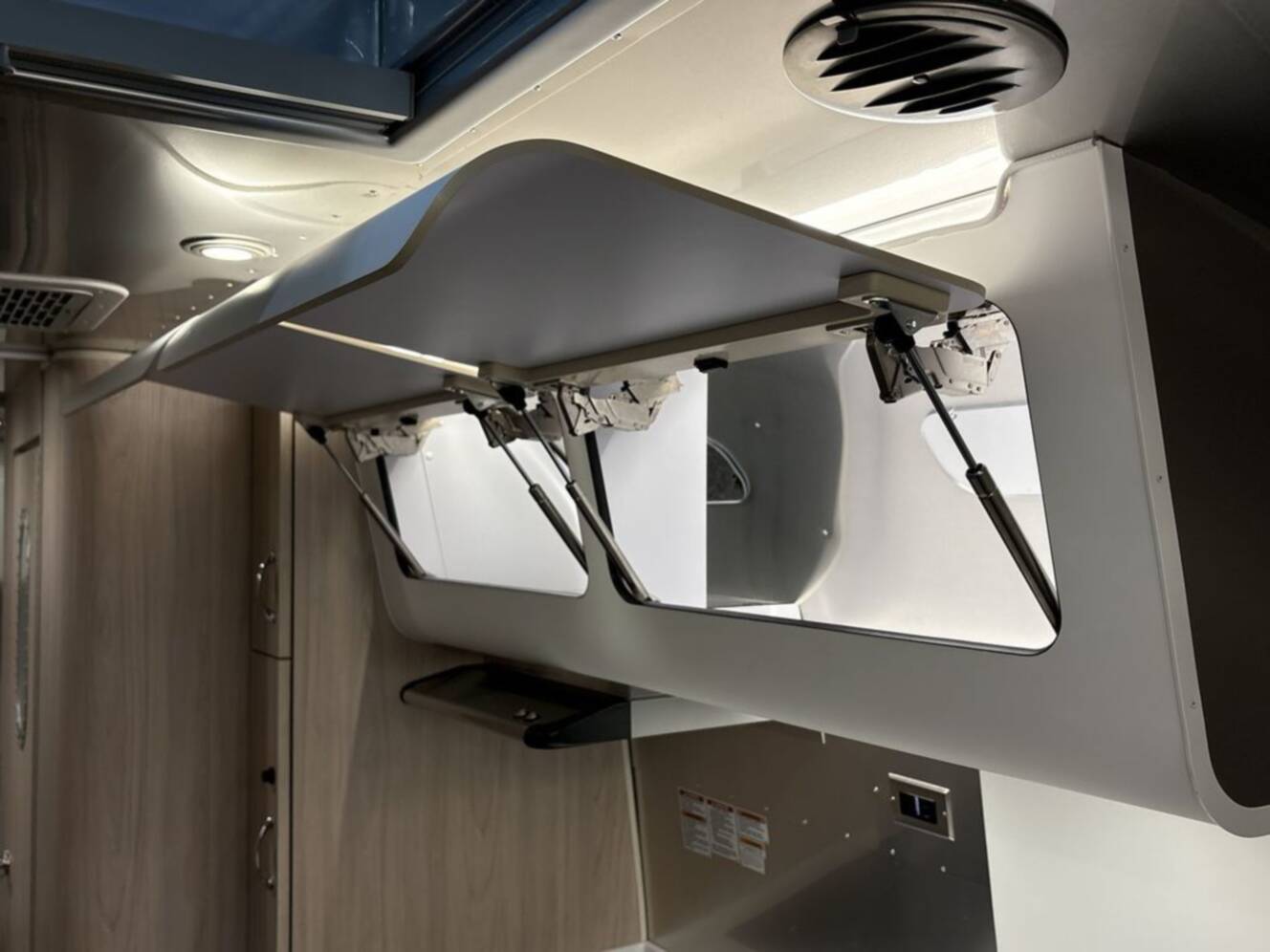 A photo of this 2026 Airstream Globetrotter 25FB