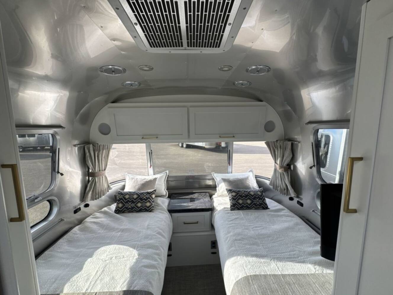 A photo of this 2026 Airstream Classic 28RB
