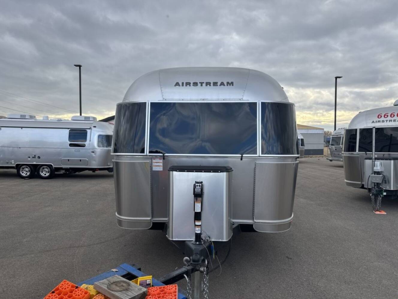 A photo of this 2026 Airstream Flying Cloud 25FB
