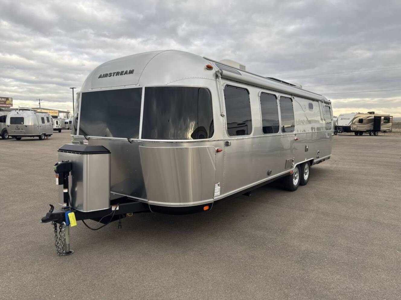 A photo of this 2026 Airstream Classic 30RB