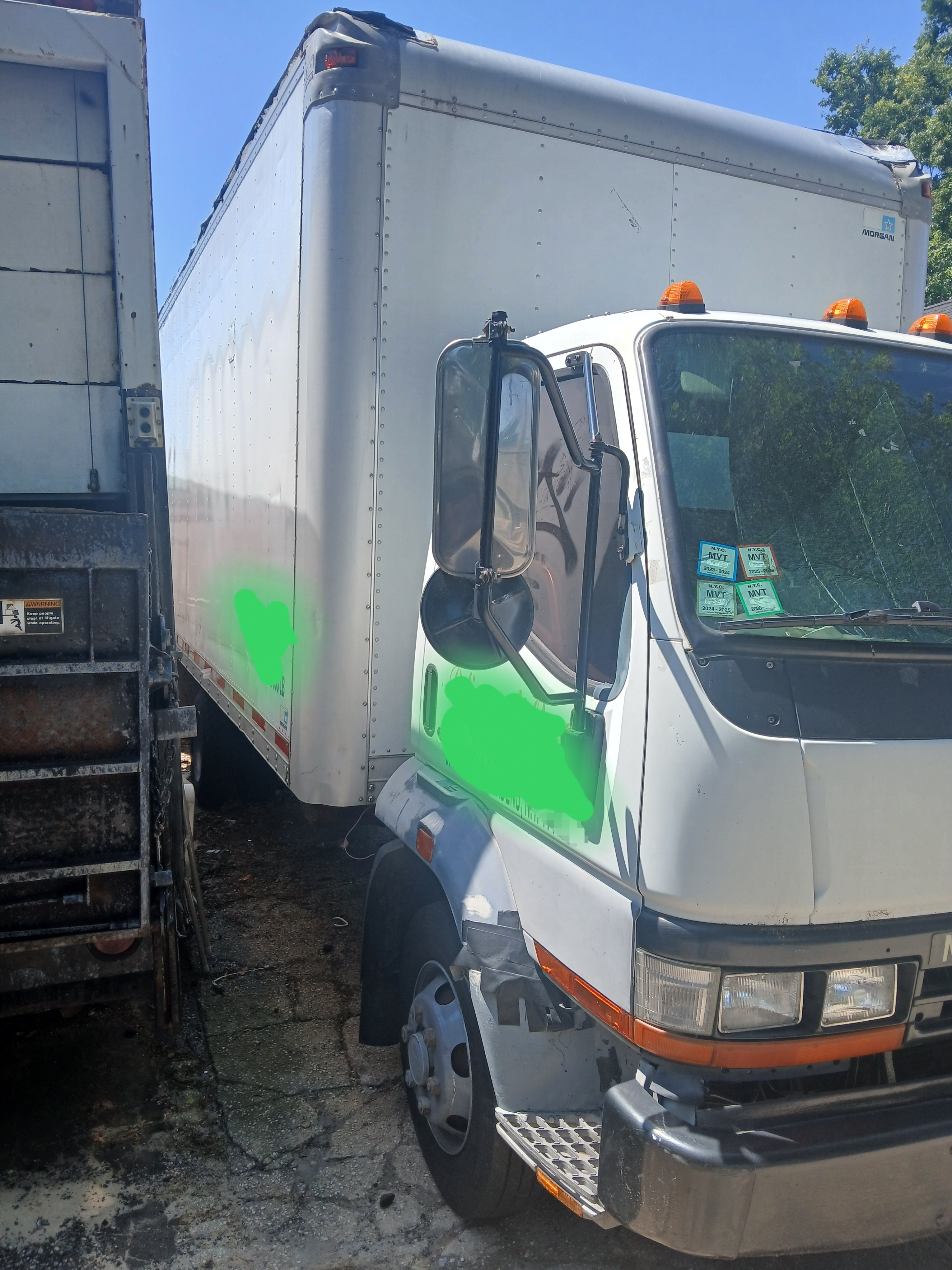 2004 MITSUBISHI OTHER in Springfield Gardens, NY