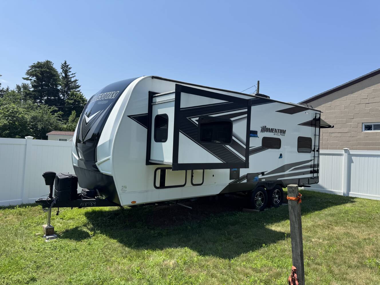 A photo of this 2023 Grand Design MOMENTUM G-CLASS 23G
