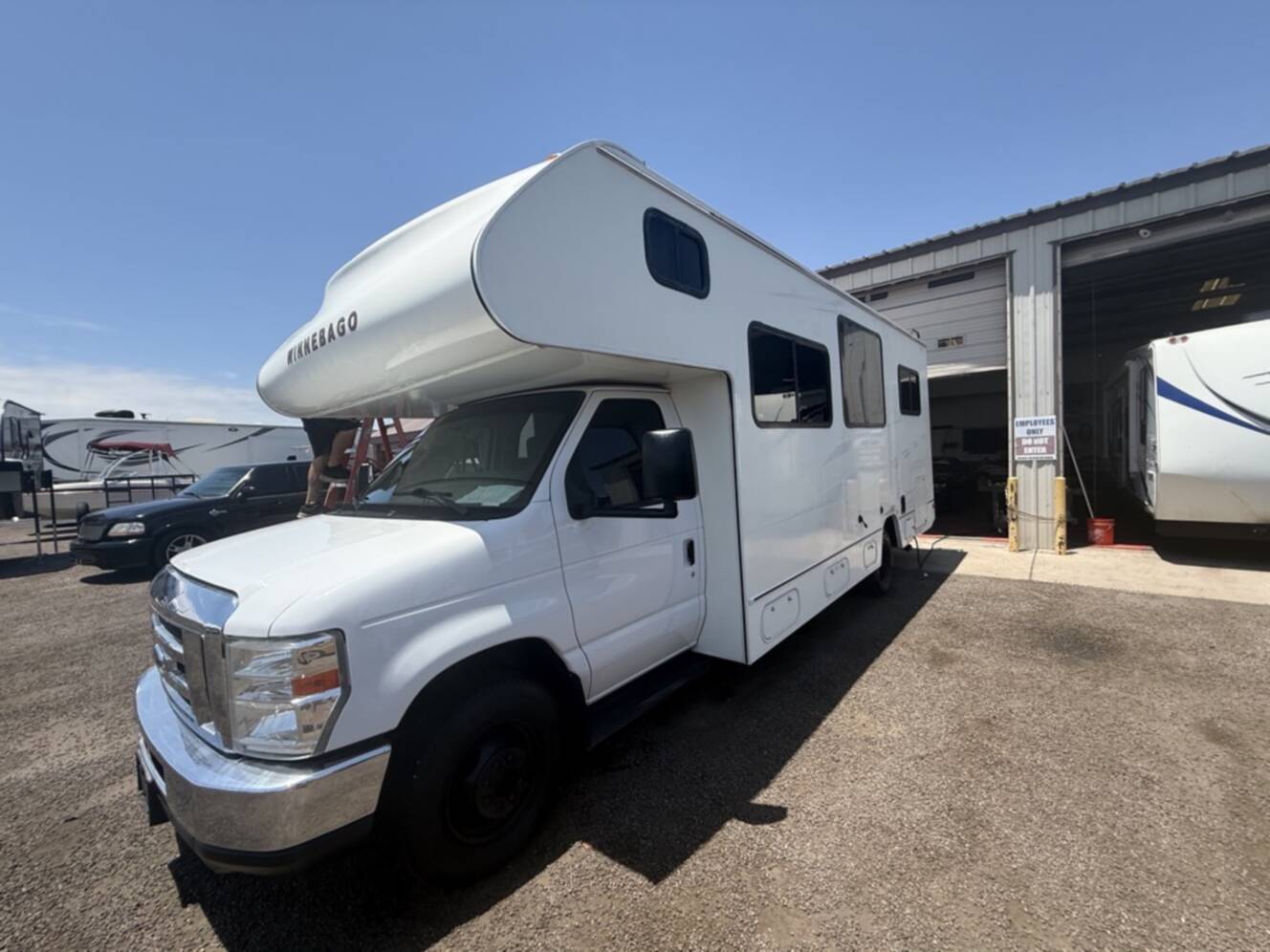 A photo of this 2018 Winnebago OUTLOOK 25J
