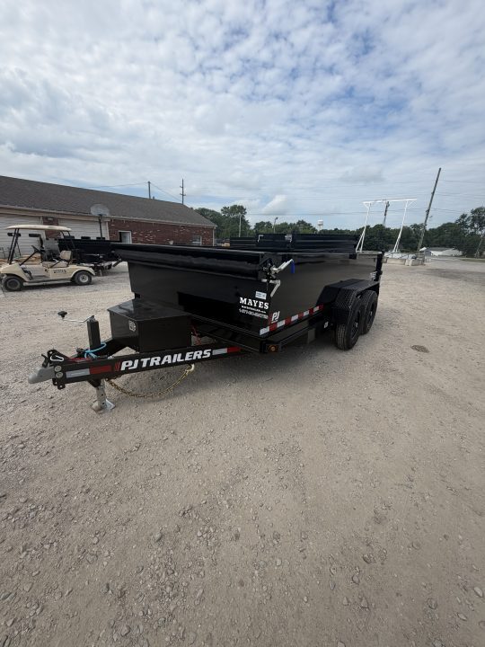 2027 PJ Trailers D7142 in Whiteland, IN