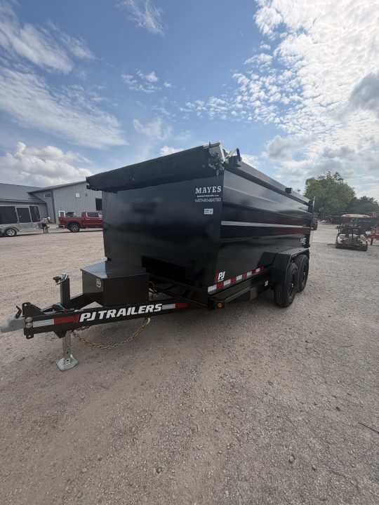 2027 PJ Trailers D7142 in Whiteland, IN