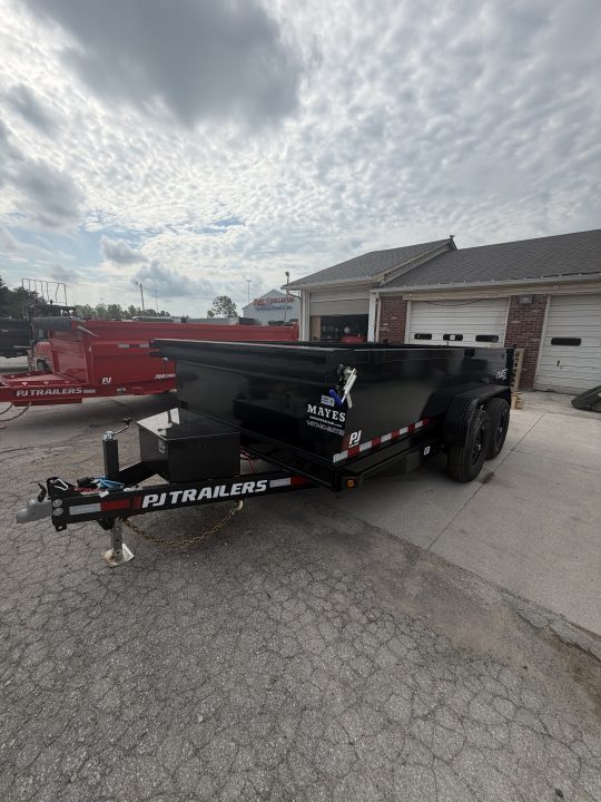 2027 PJ Trailers D7142 in Whiteland, IN