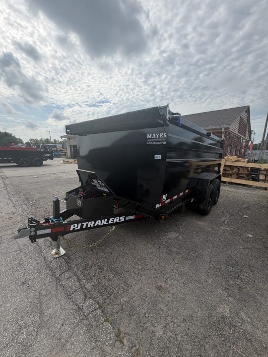 2027 PJ Trailers D7142 in Whiteland, IN