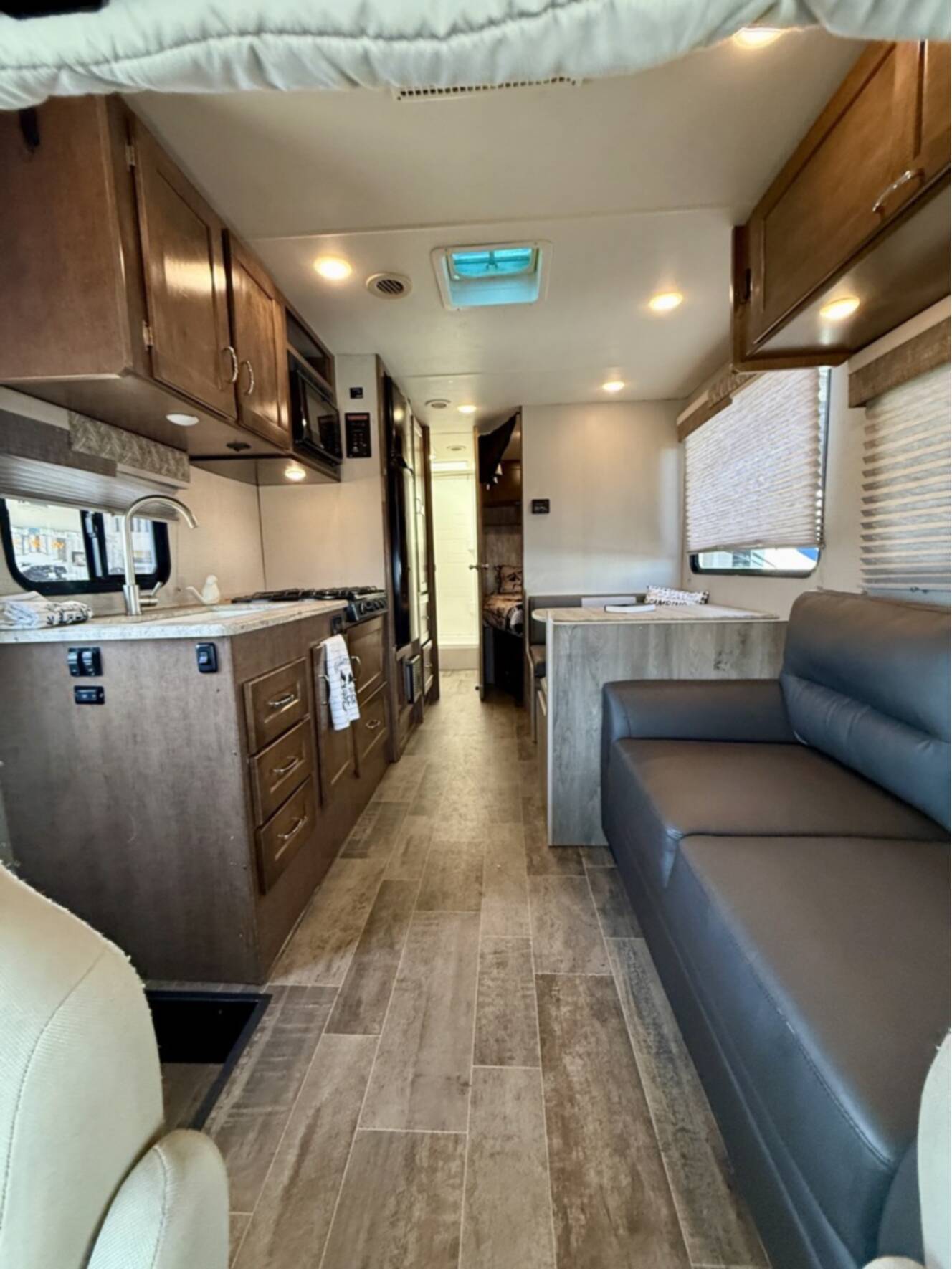 A photo of this 2018 Winnebago OUTLOOK 25J