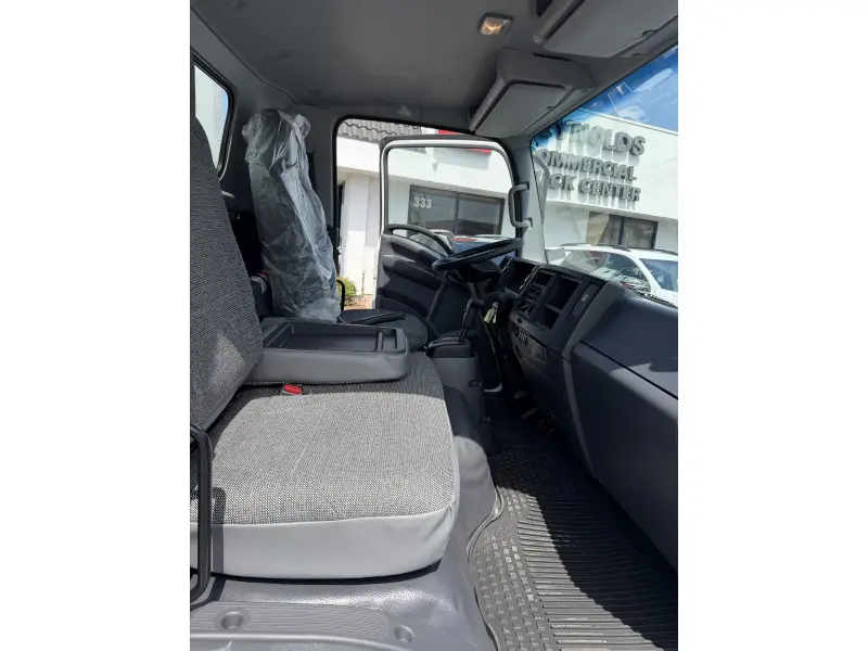 2025 ISUZU NRR GAS USED BOX