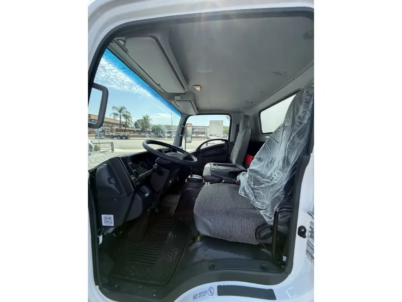 2025 ISUZU NRR GAS USED BOX