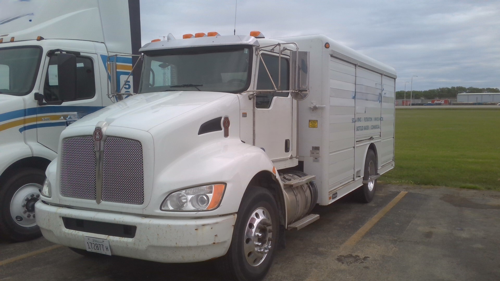 2019 KENWORTH T270 in Caddo Mills, TX