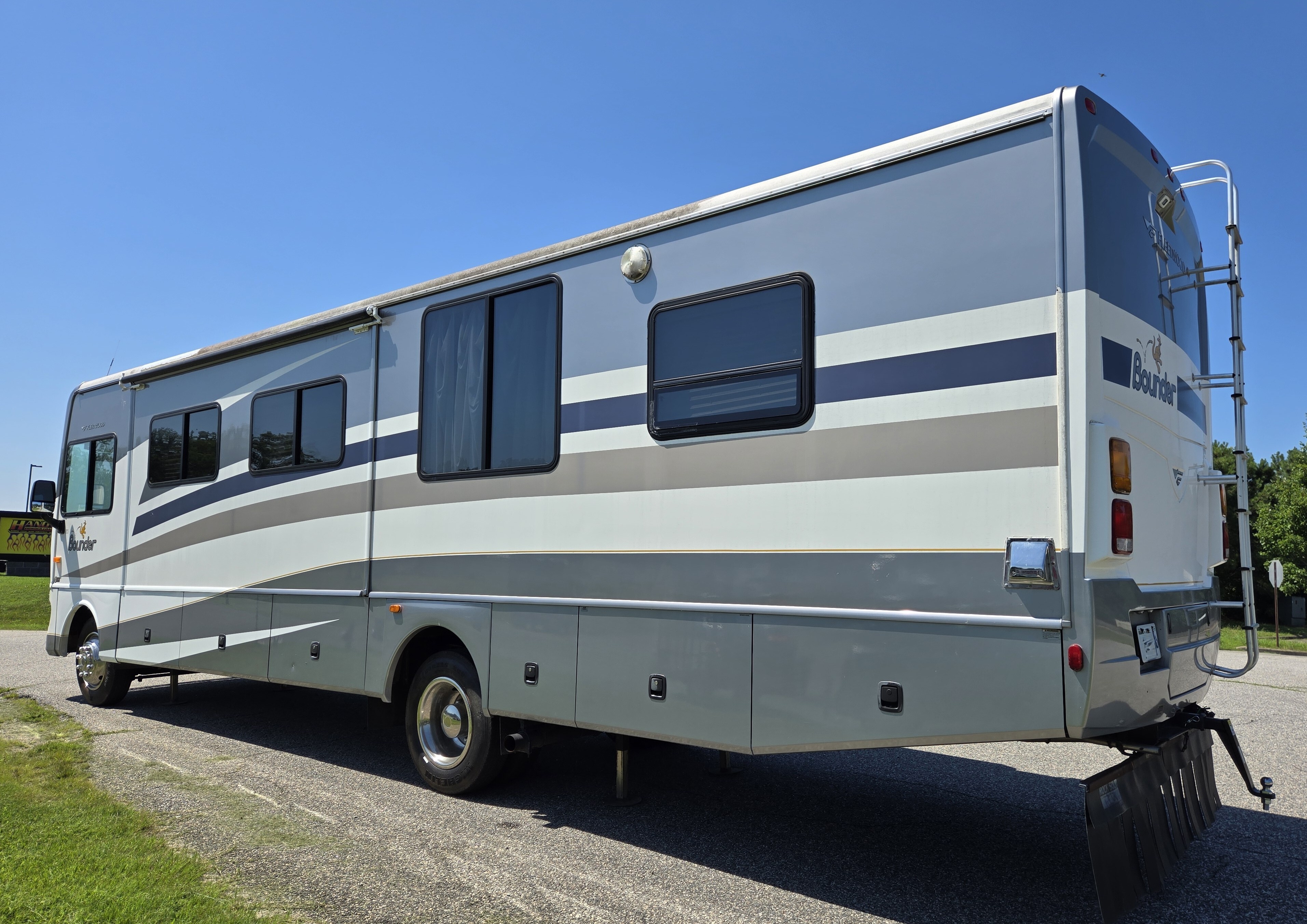 2006 Fleetwood BOUNDER 36Z in ashland VA